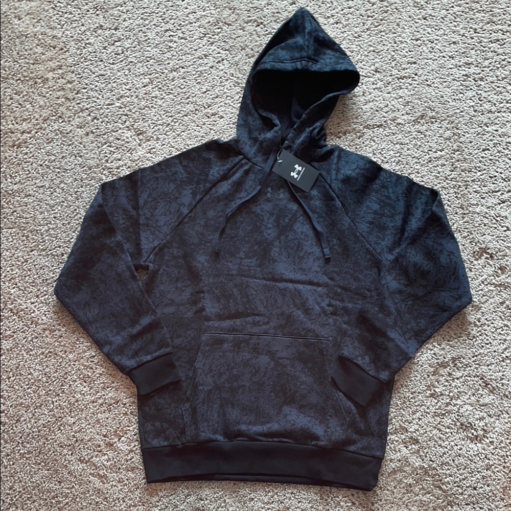 NWT black Under Armour Men's  Hoodie size medium